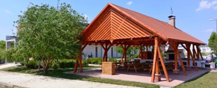 Bicske Szíve Park parkosított területe